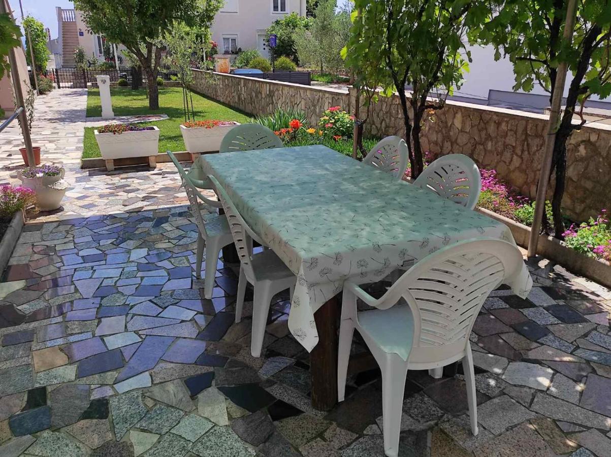 Vesna Apartman Krk Town